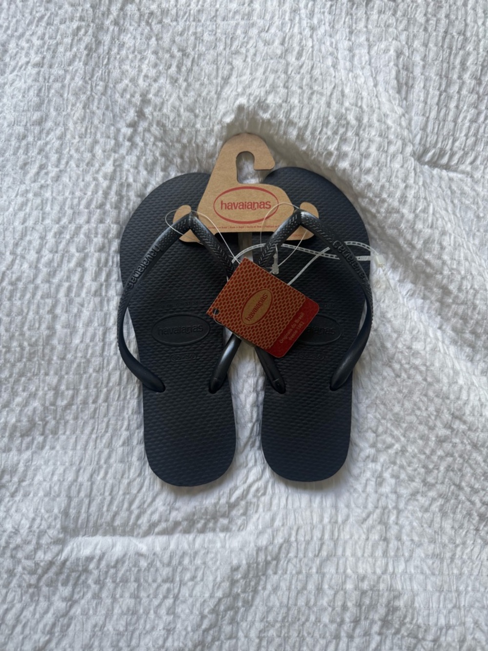 Black Havaianas size 6 new with tags